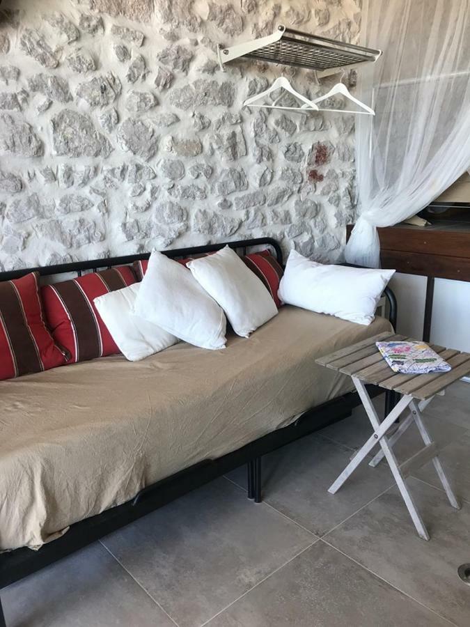 Le Cabanon Bleu Sur La Plage Марсель Экстерьер фото